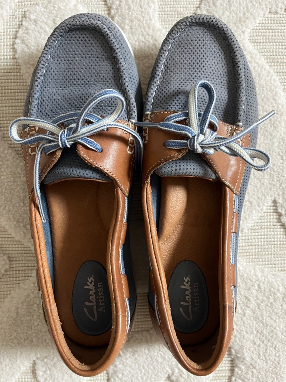 Clarks Artisan Loafers Blue Mesh and Brown Leather Boat Shoes Women’s Size 9